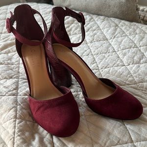 LC Lauren Conrad Burgundy Suede High Heels SZ: 7